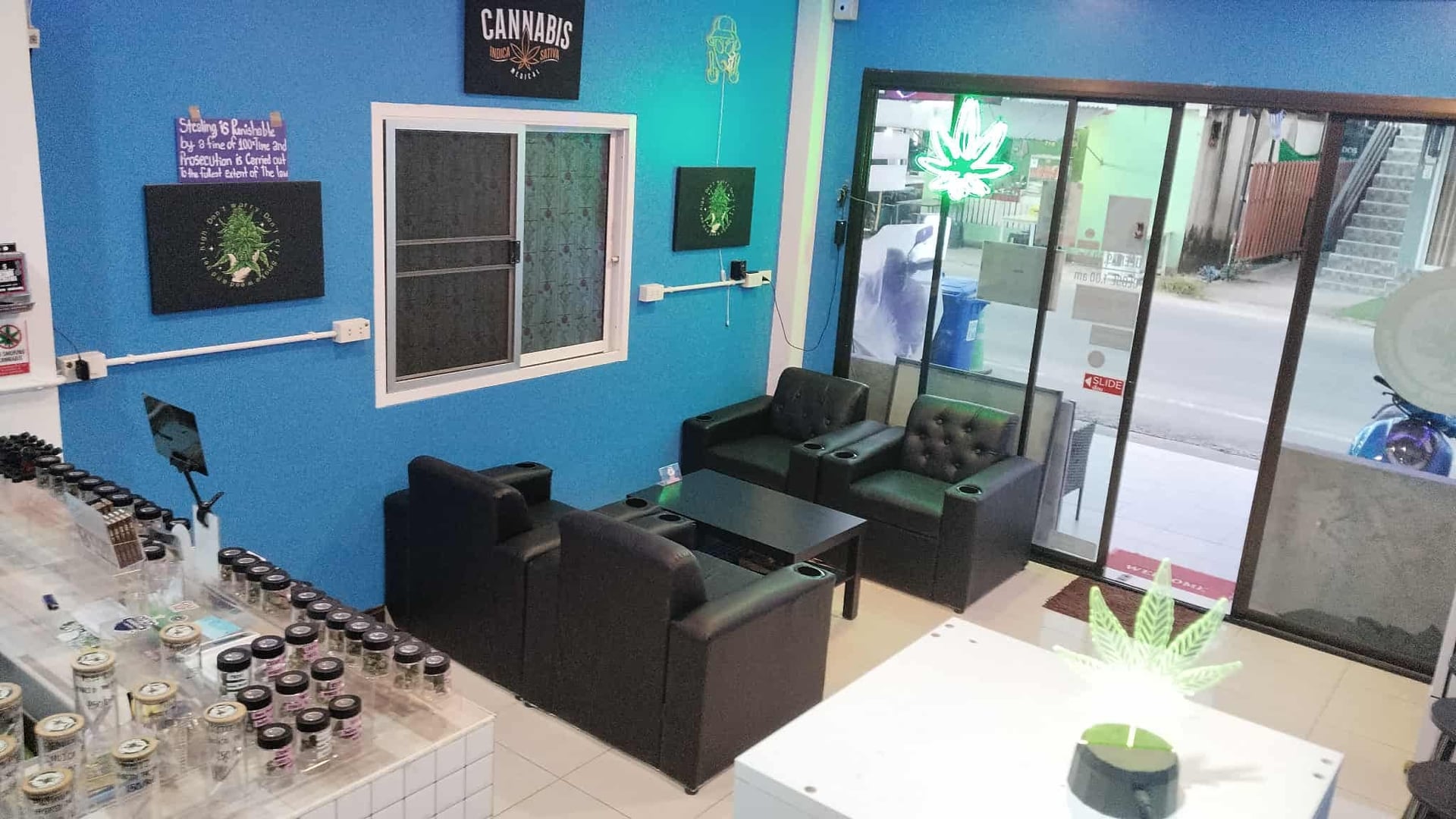 French Cannabis Connection Dispensary Weed & Store Motorbike Kamala