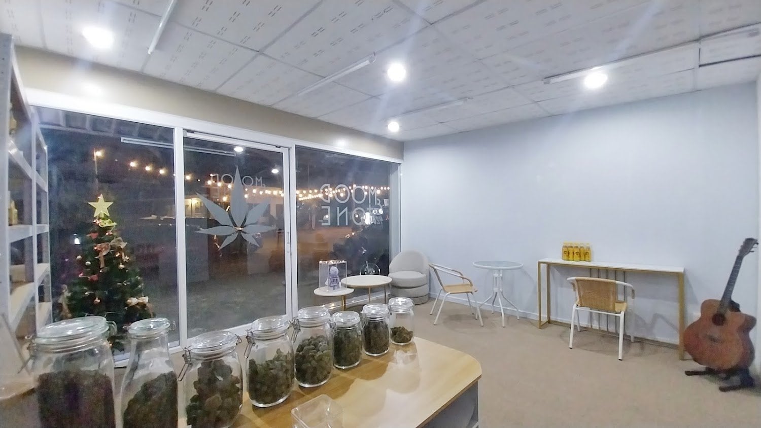 Mood & Tone420 Cannabis Shop × Sativa