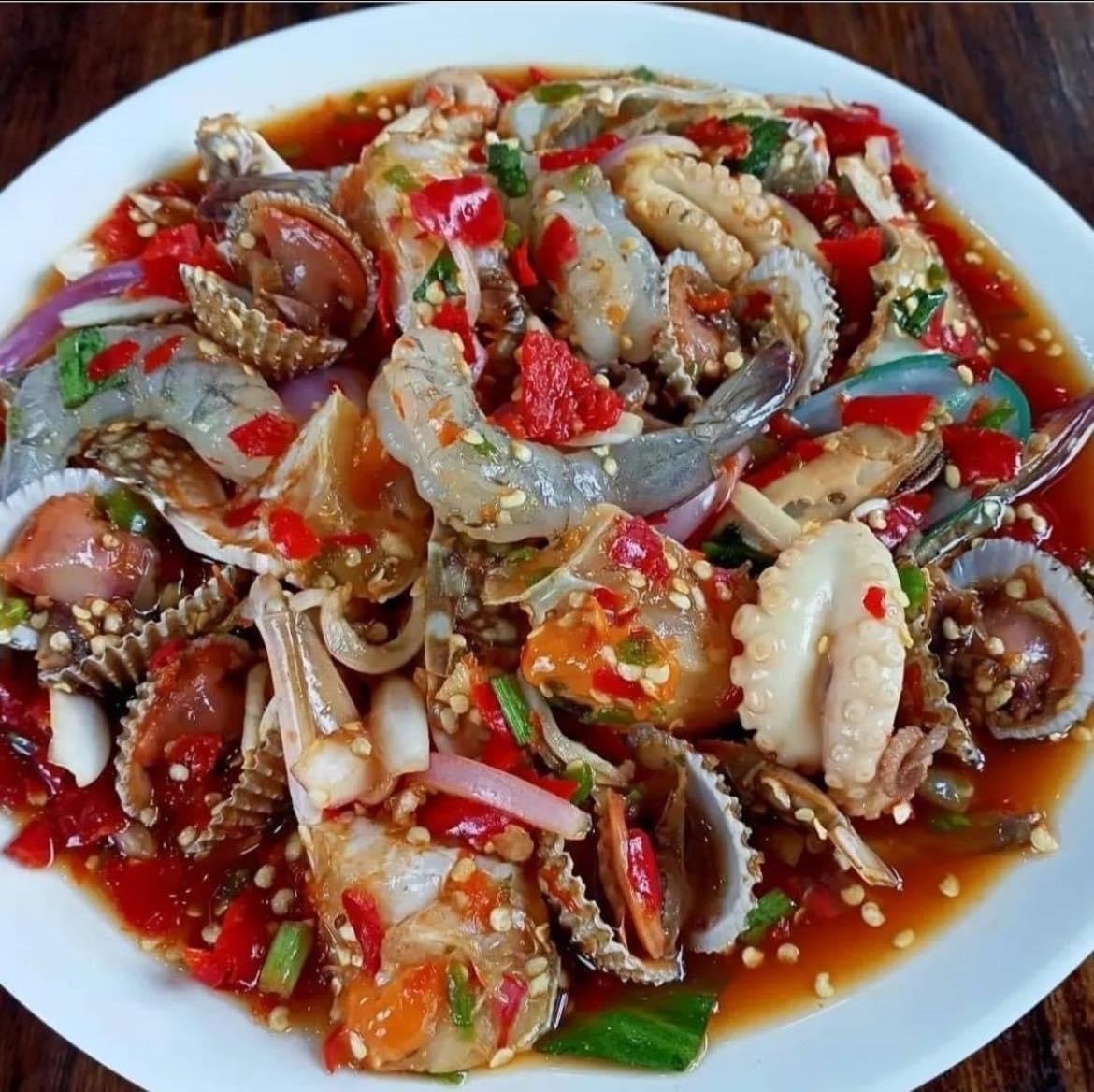 Yot Manut Gan Khrua Khwan Ruean