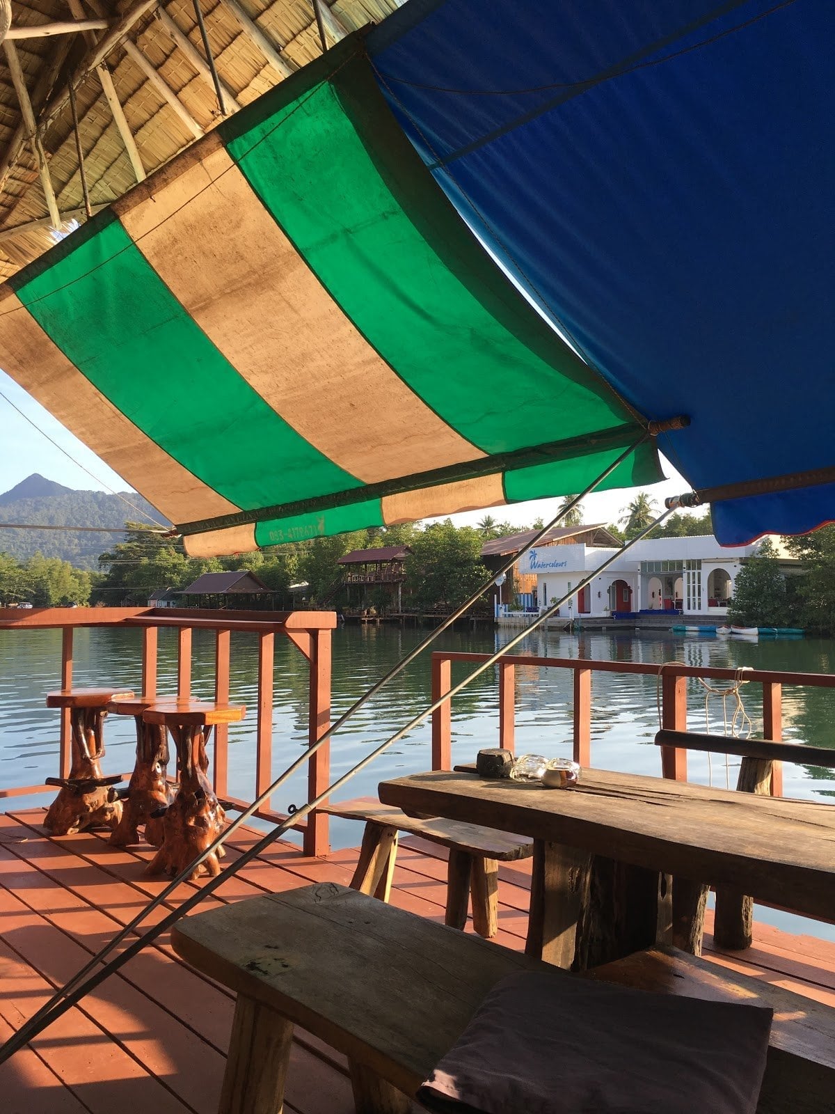 Sapparot Bar & Bungalows