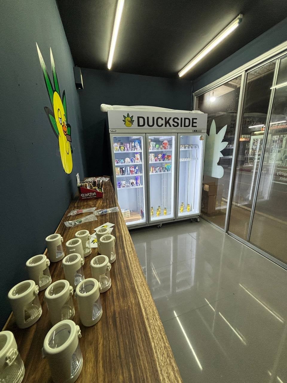 DUCKSIDE Cannabis Shop Kata
