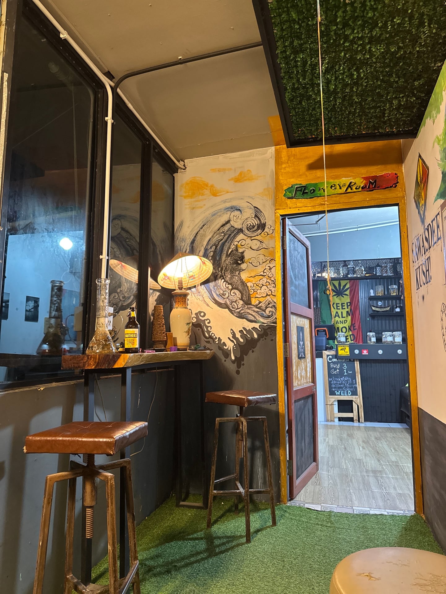 Sawasdee Kush Rooftop Dispensary , Weed Cafe - Cannabis Airport