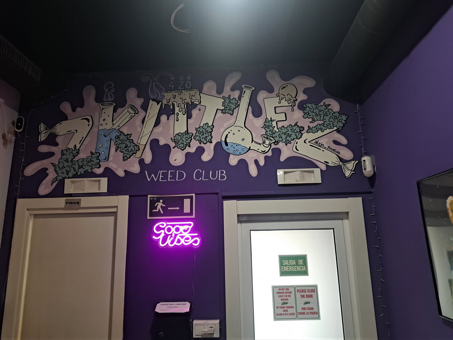 Zkittlez Weed Club