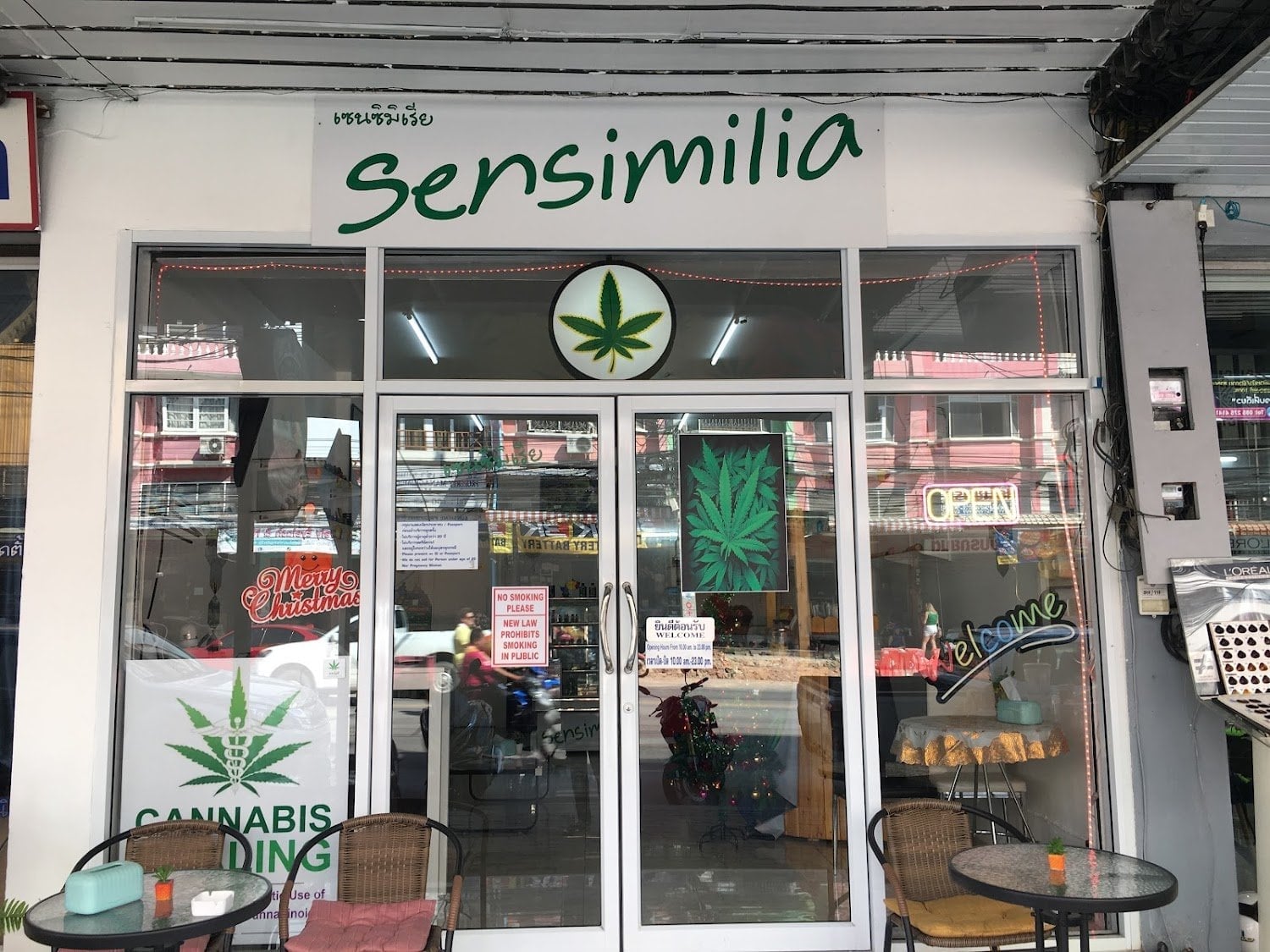 Weed Cannabis Shop Sensimilia Medicanna