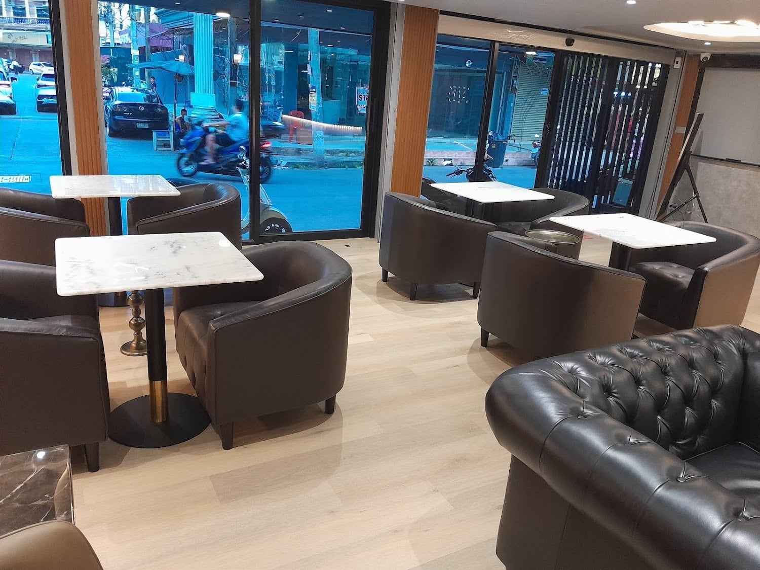 THE IRON's Coffeeshop