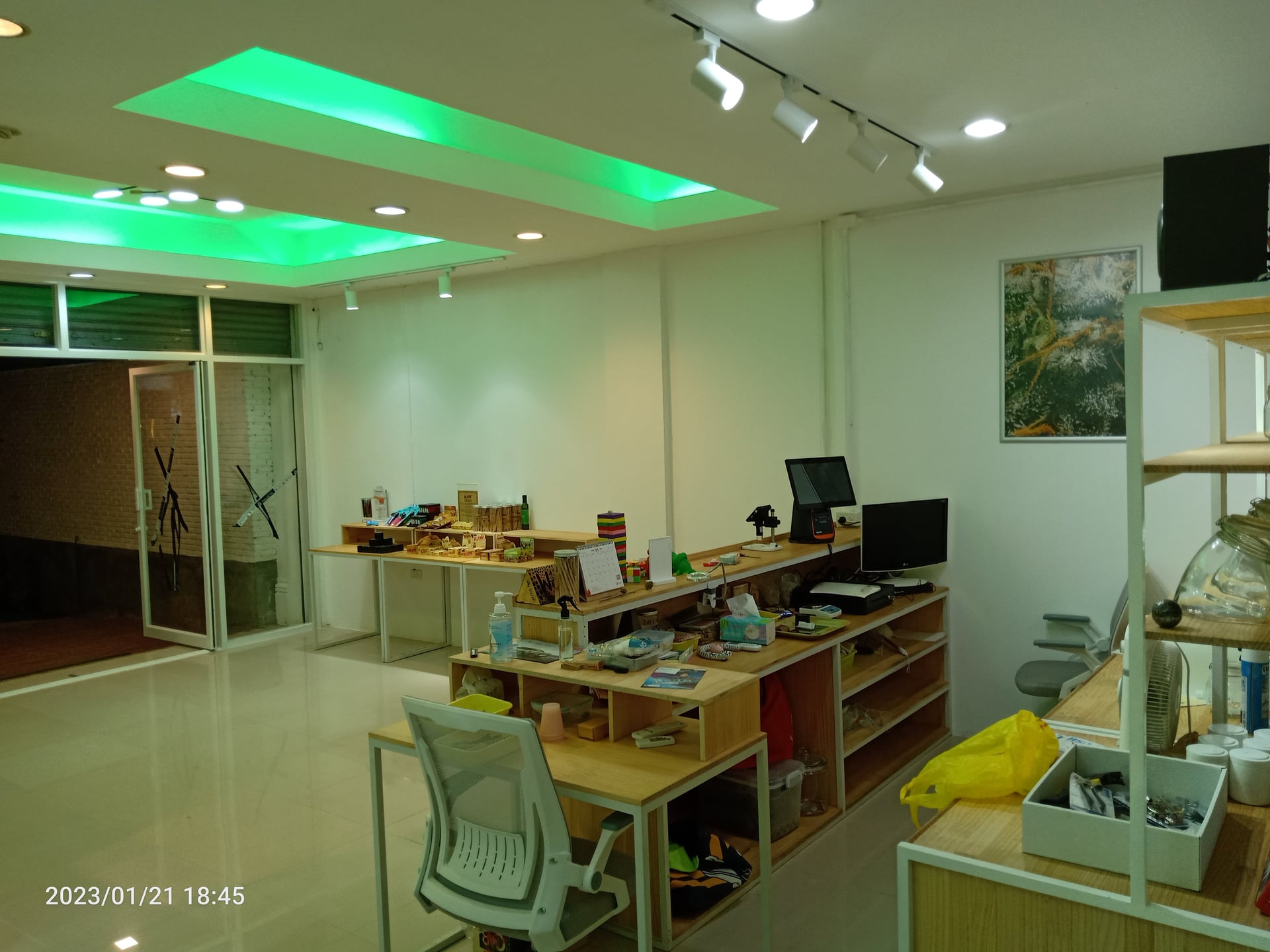 WeeDs Bloom CNX