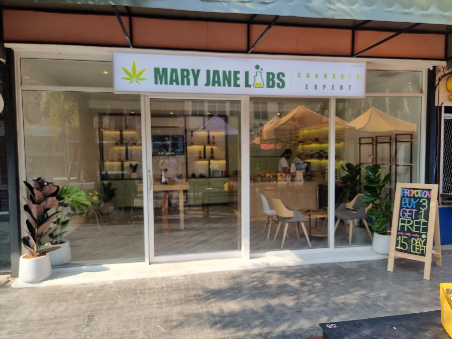 Mary Jane Labs