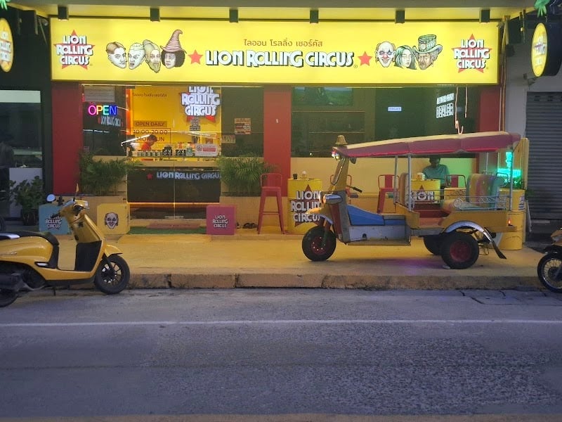 Lion Rolling Circus