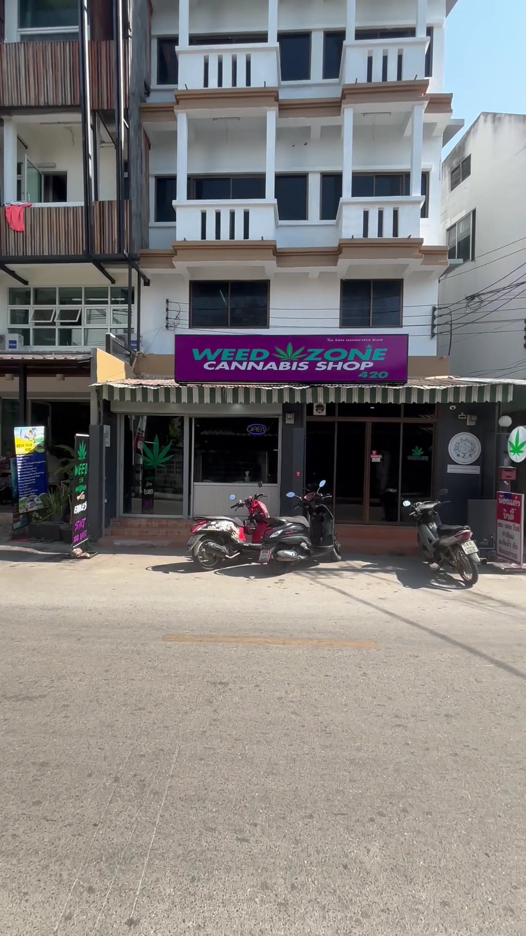 Weed Zone420 Cannabis Shop Dispensary Marijuanas