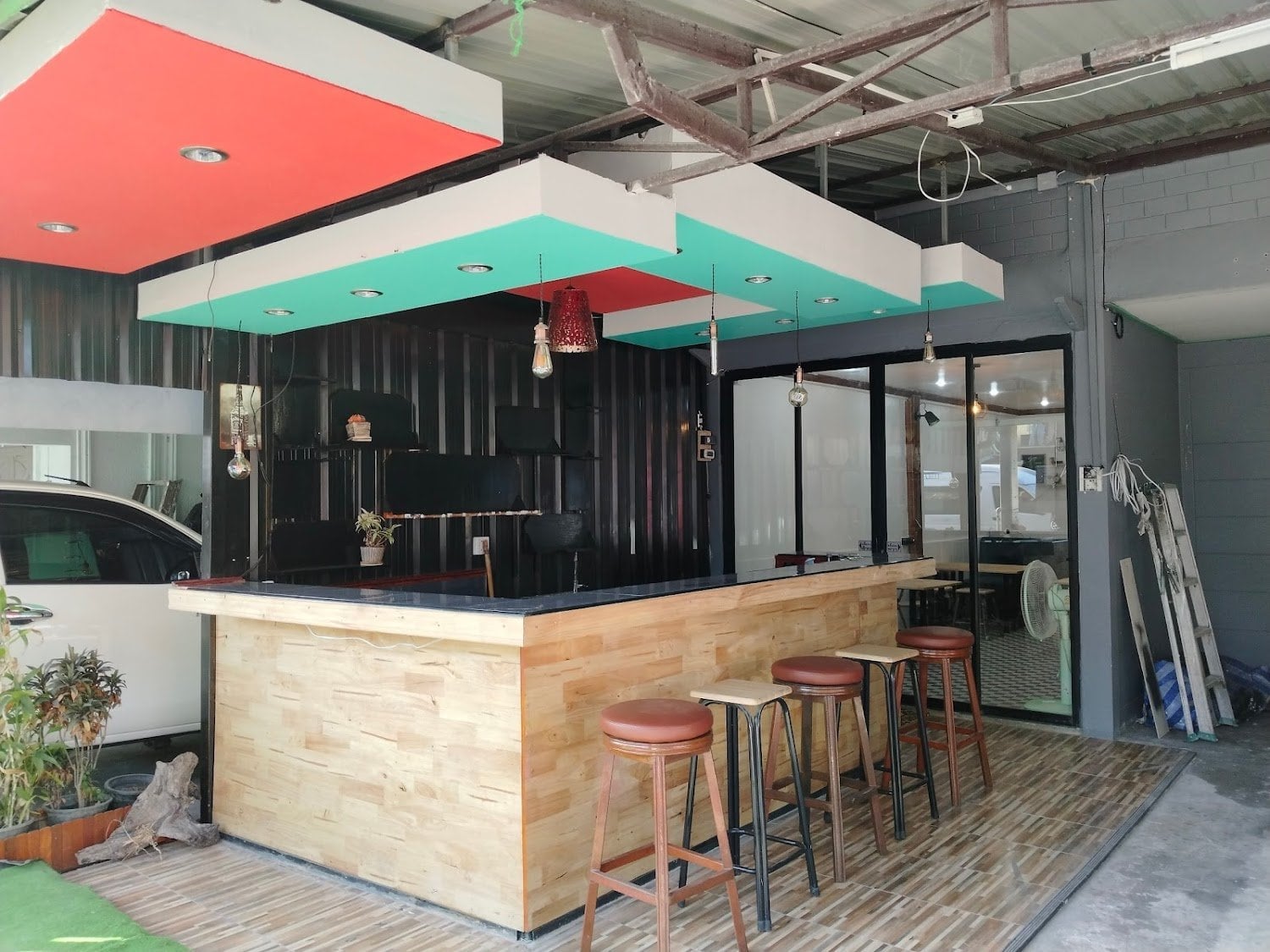 Weed The Grove Patong
