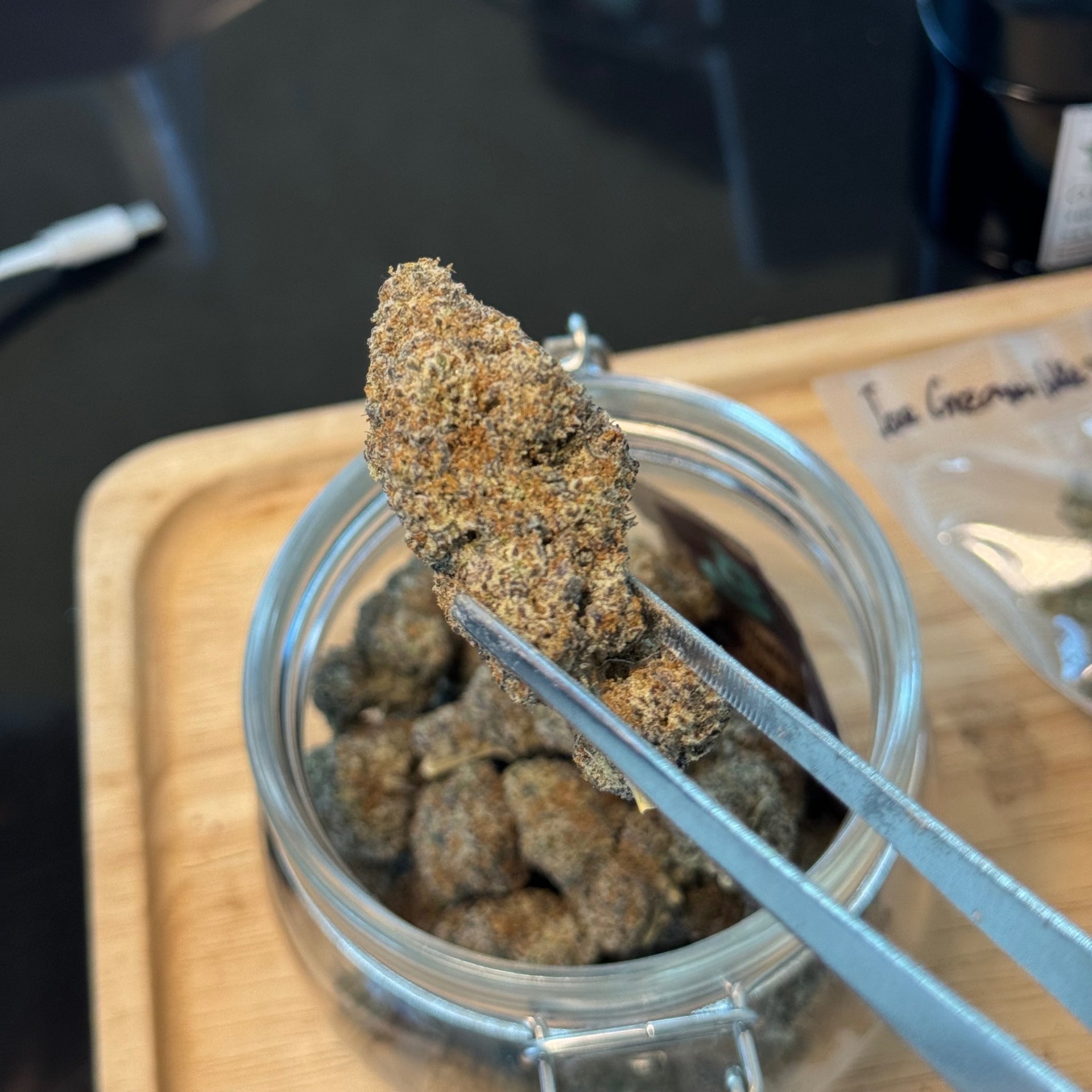 Weeds Ladkrabang