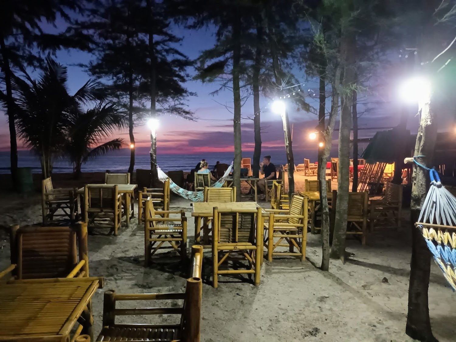 Pino Beach Bar