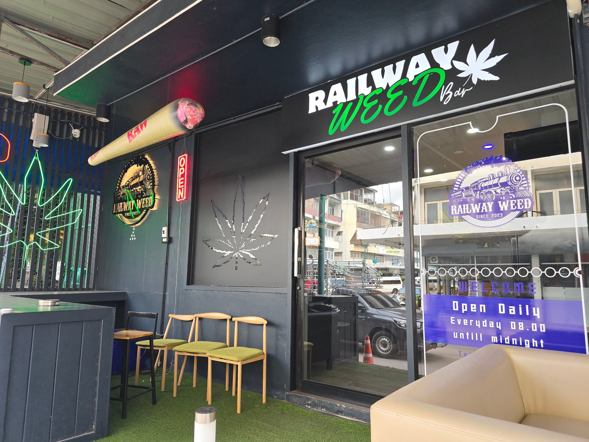 Railway Weed Bar