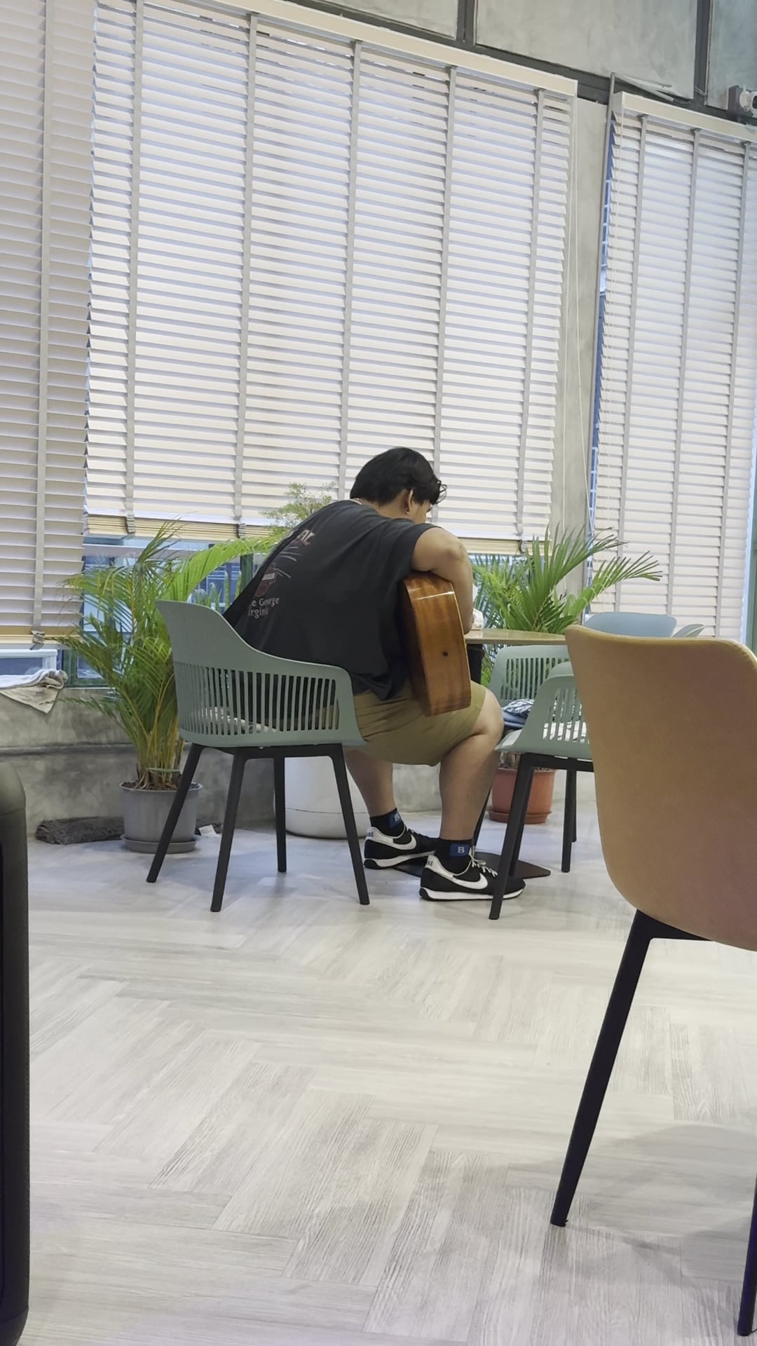 CANNABIS TWINS Dispensary, Lounge And Weed Shop - Phloen Chit