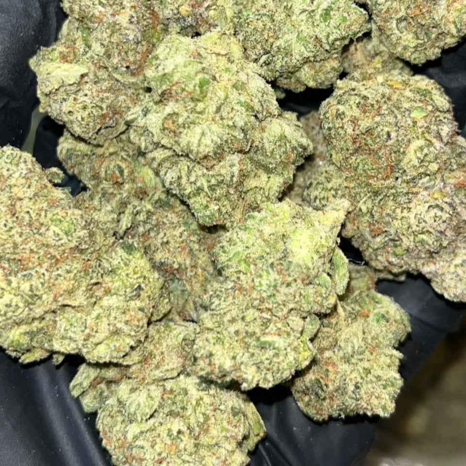 Natalie Cannabis Kratom