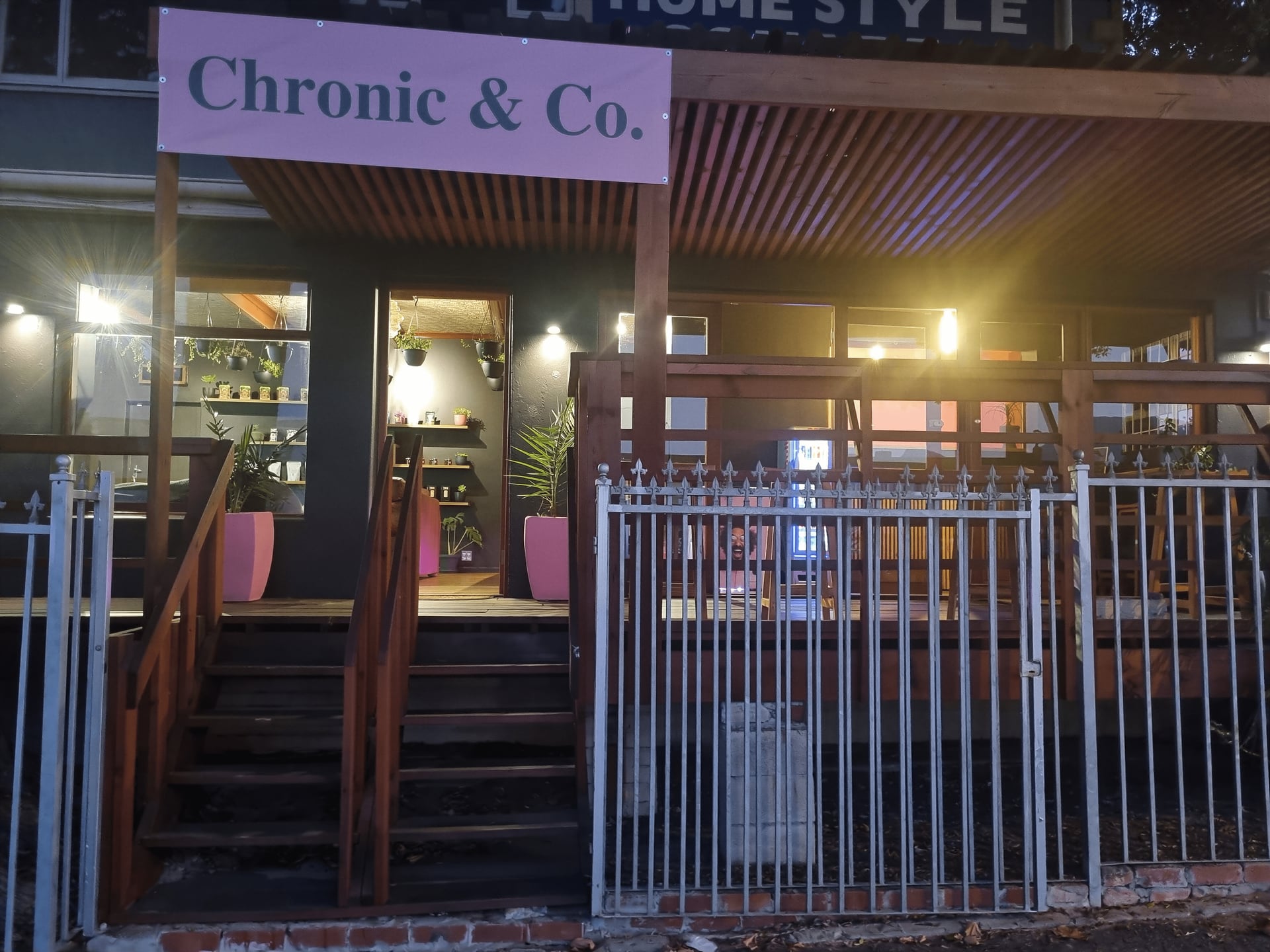 Chronic & Co