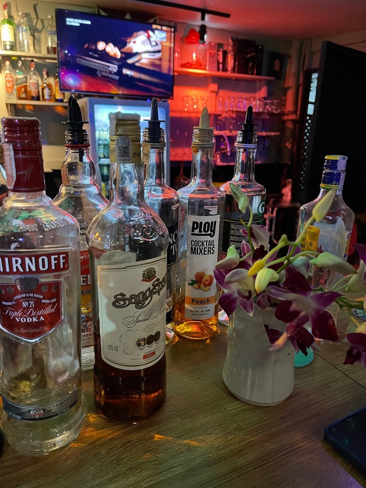 Lan La Bar