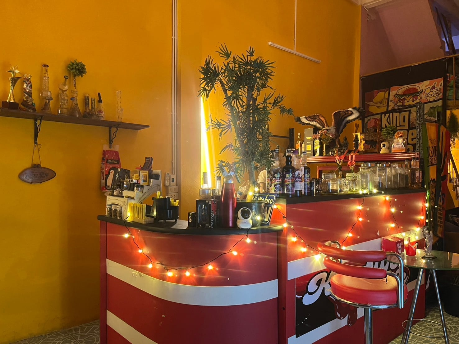King Weed Cafe